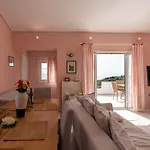 Aliki's Lejlighed