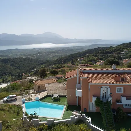 Aliki's Апартаменты *