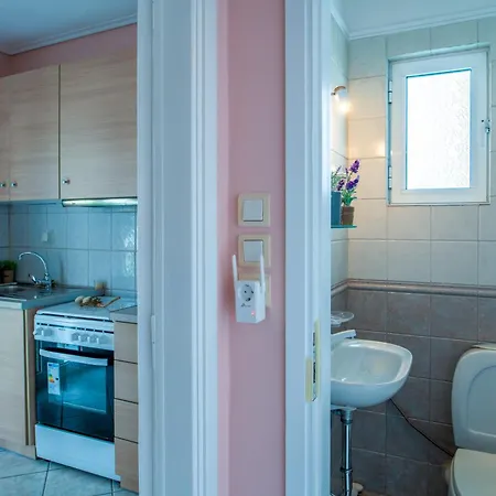 Aliki's Апартаменты *